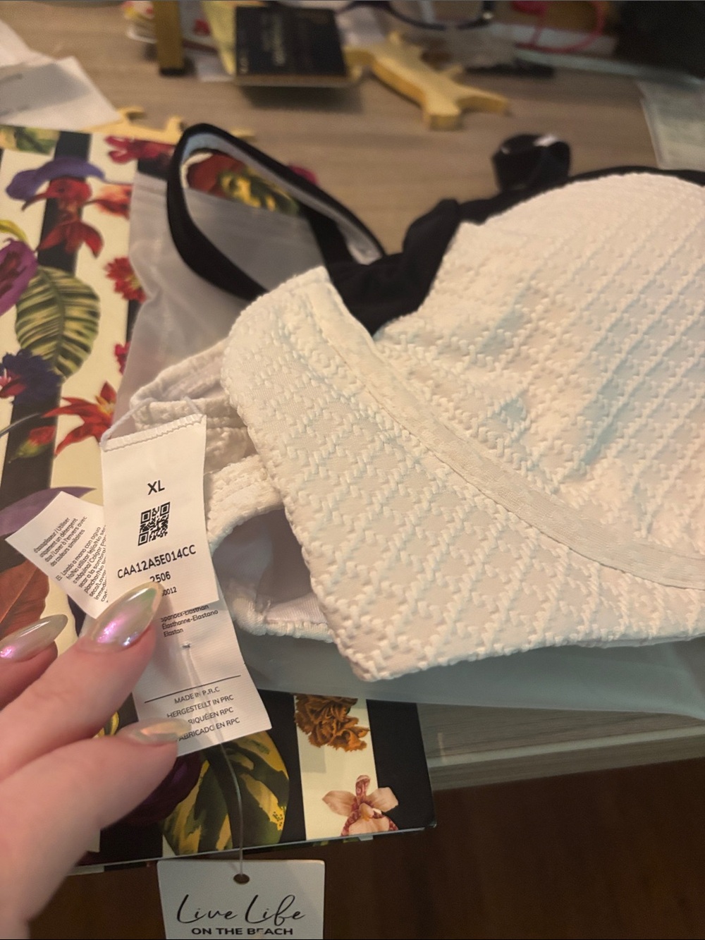 Cupshe White & Black Contrast Underwire Bikini Top - Women Intimates & Sleepwear - Picture 4 of 4